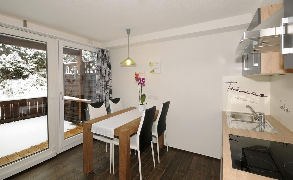 Appartement Mia Ginzling Exteriör bild